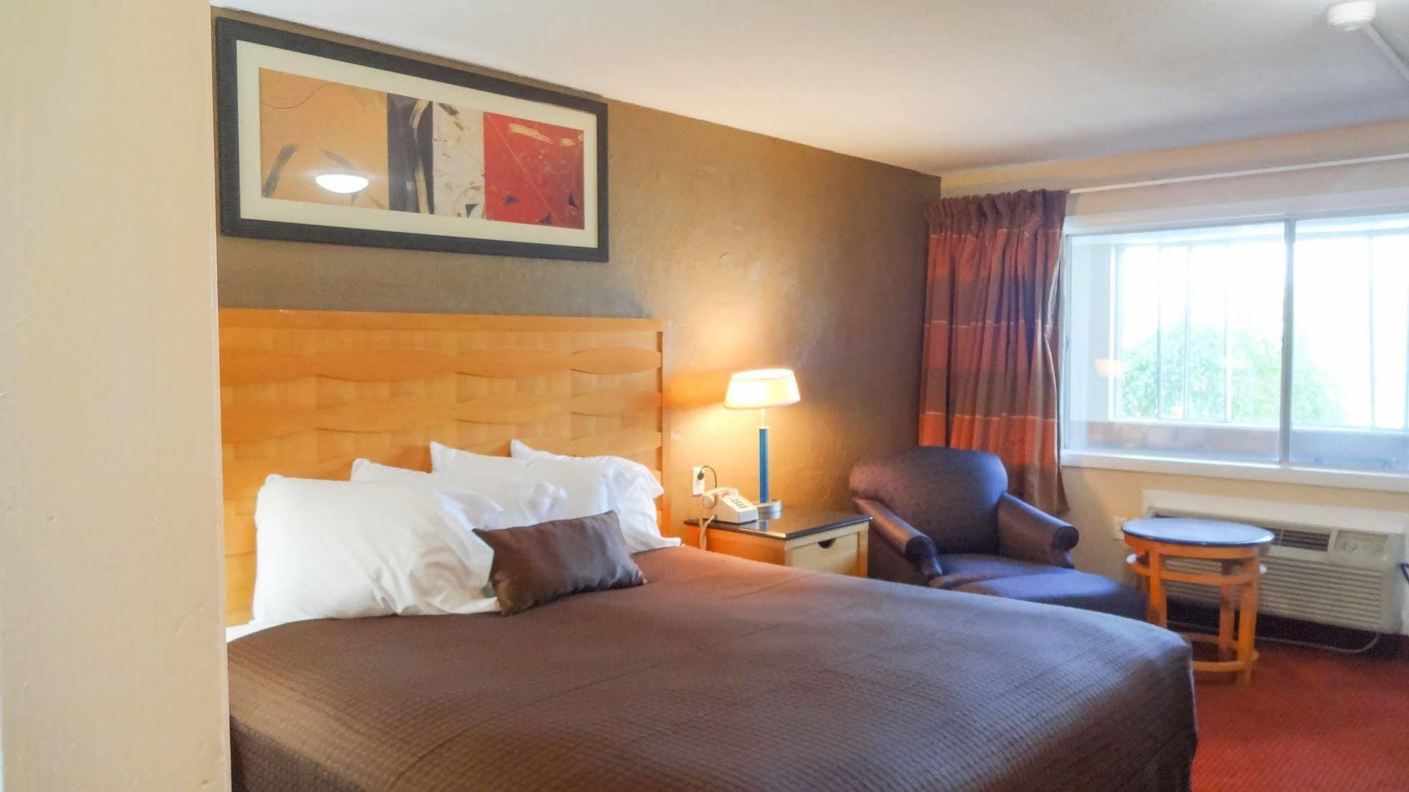 Eastern Inn Bourne Eksteriør bilde