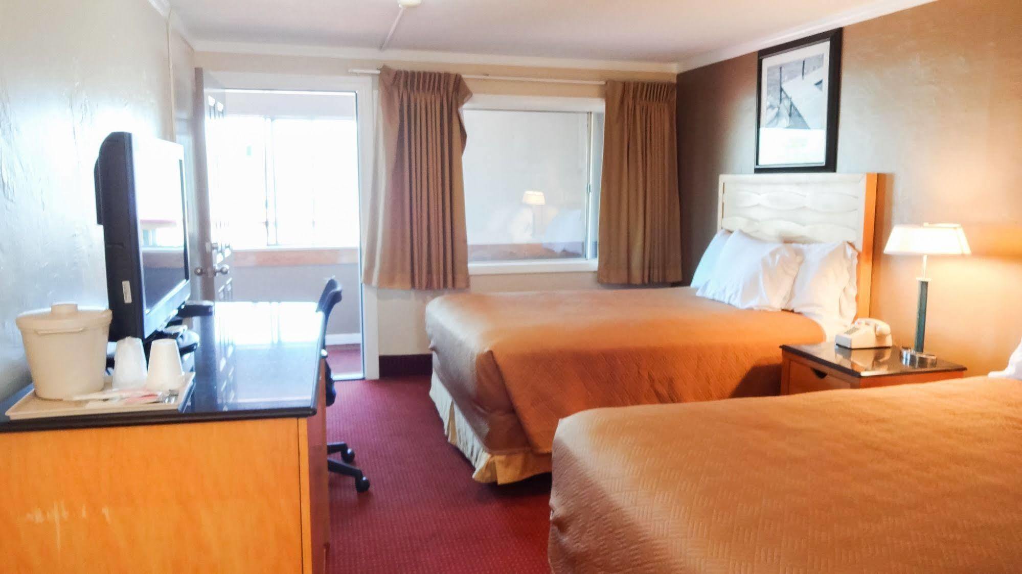Eastern Inn Bourne Eksteriør bilde